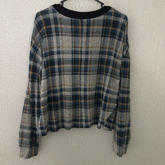 Women’s Maurice’s Plaid Lightweight Button Cardigan, XL - Picture 5 of 6
